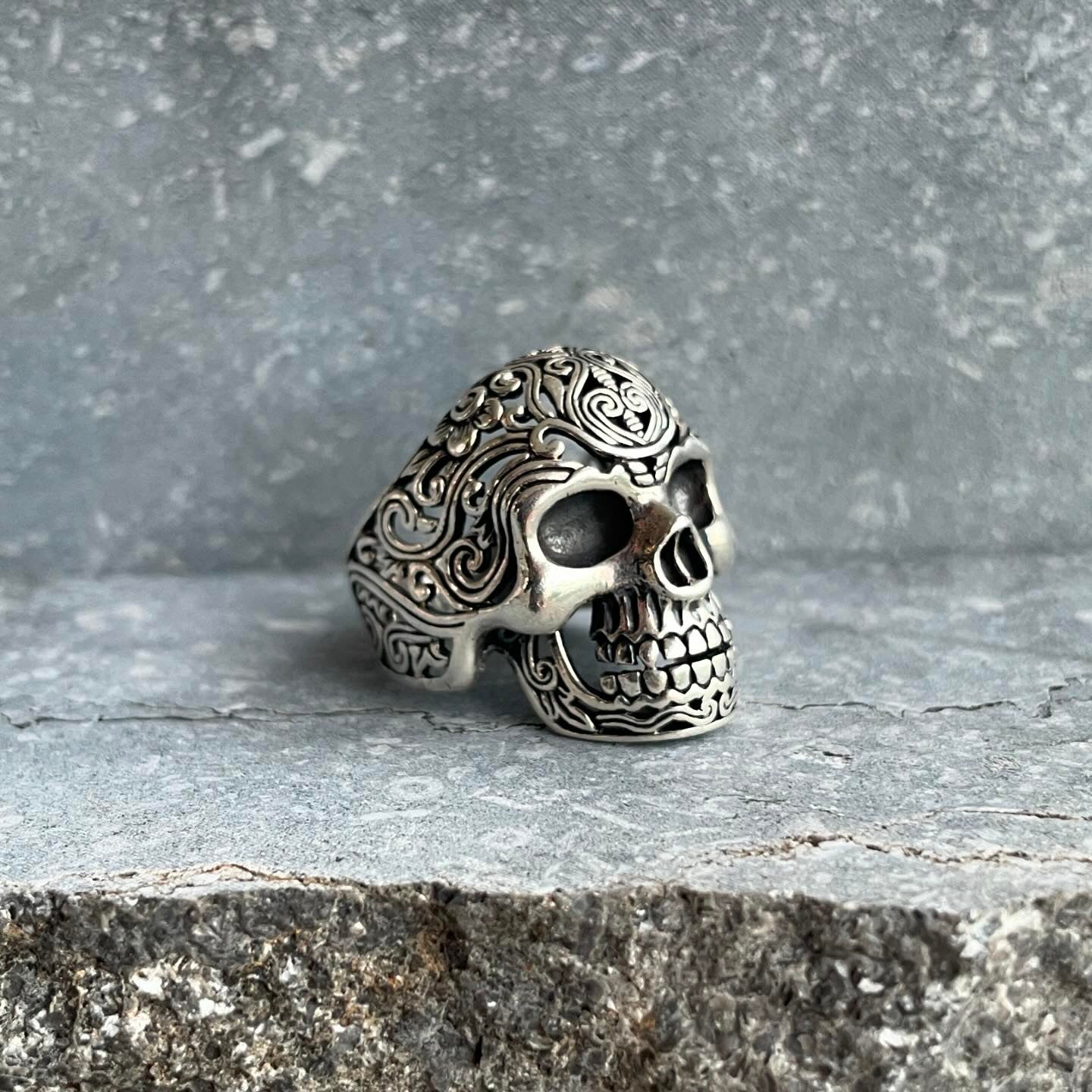 El Muerto Mexican skull ring